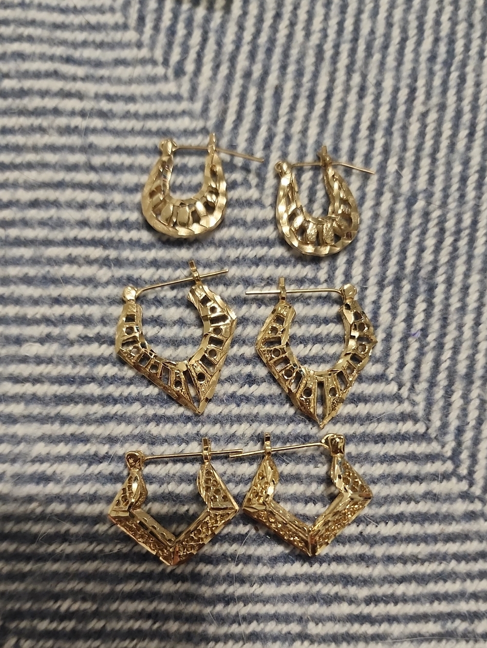 Gold Women’s Geometric Hoop Earrings Set